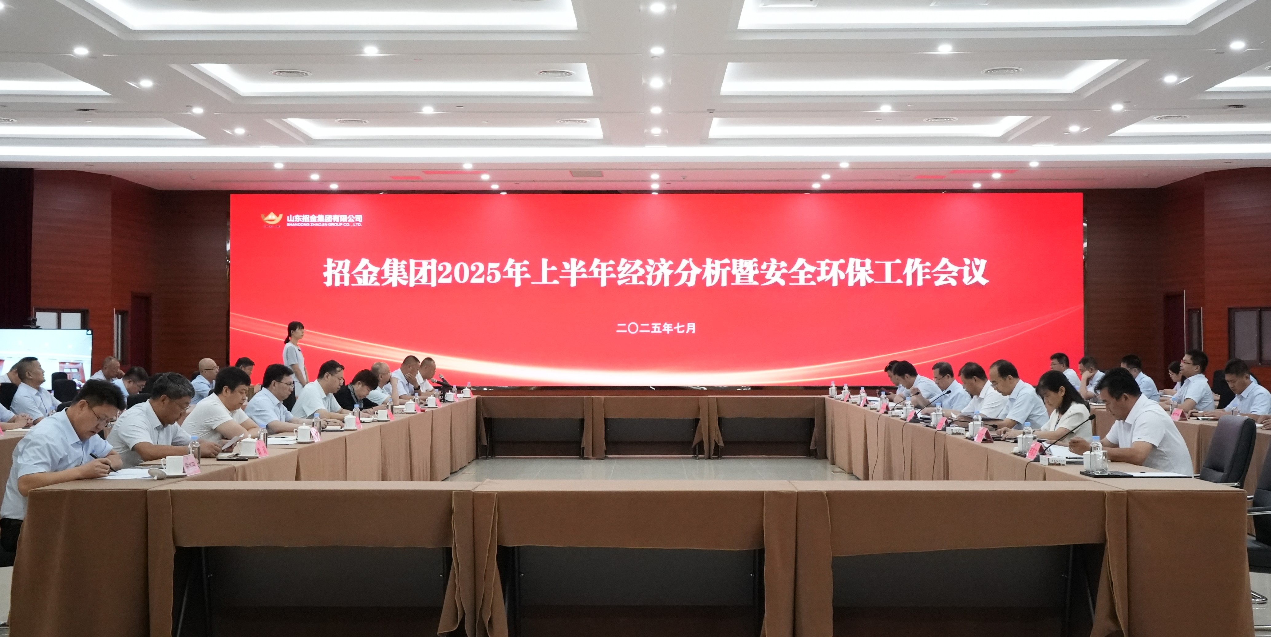 半年會大景2.jpg